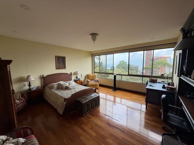Apartamento de 4 alcobas en venta en La Calera, Medellín, 335 m² · foto 18 de 24