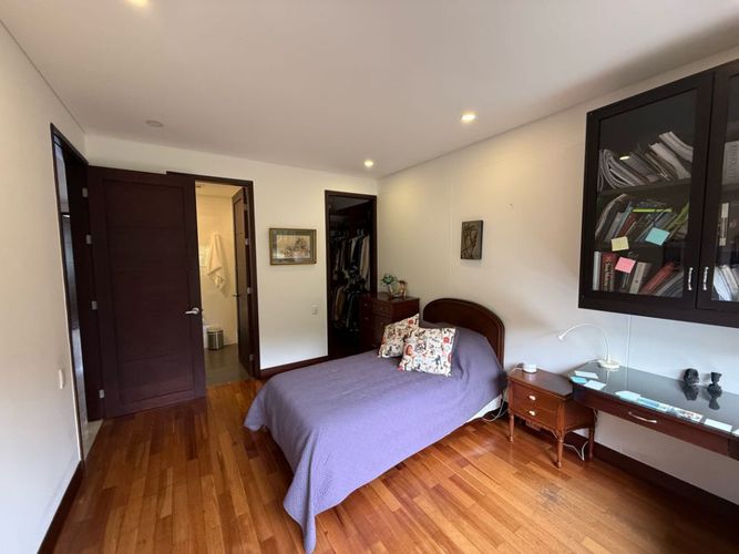 Apartamento de 4 alcobas en venta en La Calera, Medellín, 335 m² · foto 22 de 24