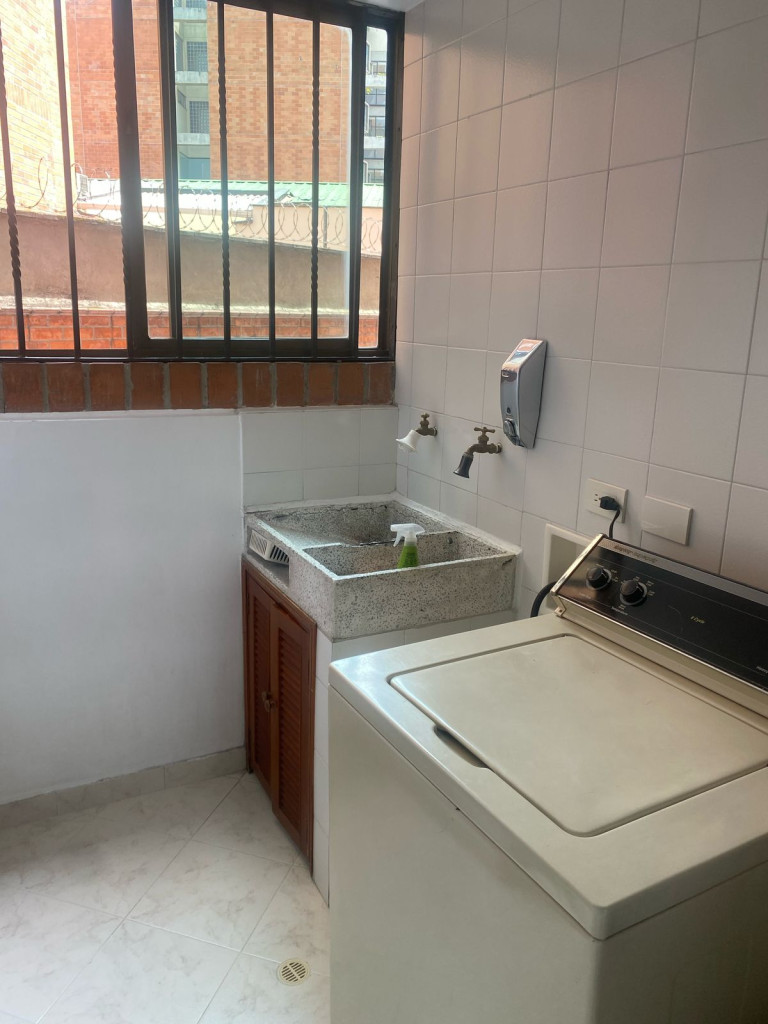 Apartamento en venta en Laureles, Medellín · foto 13 de 19