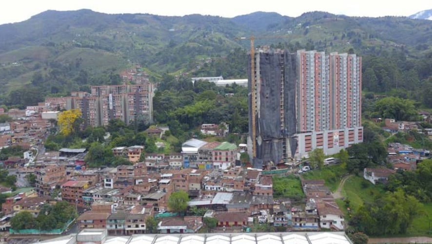 Lote en venta en El Aventino, Manizales, 1000 m² · foto 2 de 7