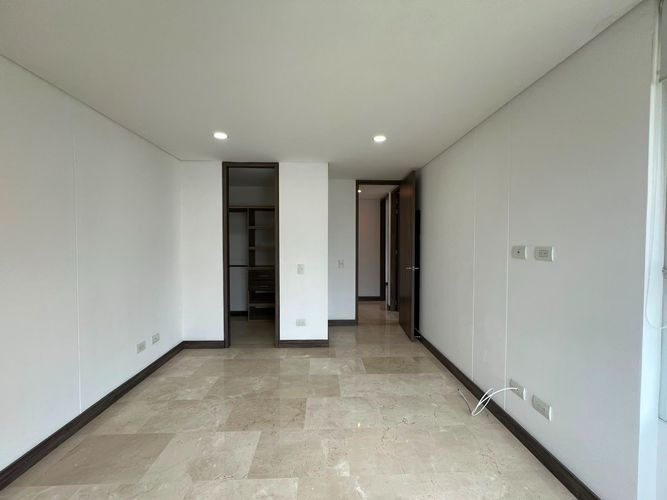 Apartamento de 3 alcobas en arriendo en El Poblado, Medellín, 125 m² · foto 11 de 19