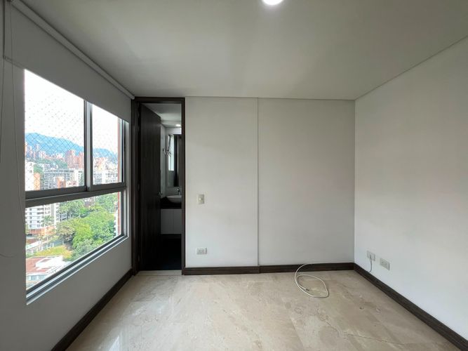 Apartamento de 3 alcobas en arriendo en El Poblado, Medellín, 125 m² · foto 12 de 19
