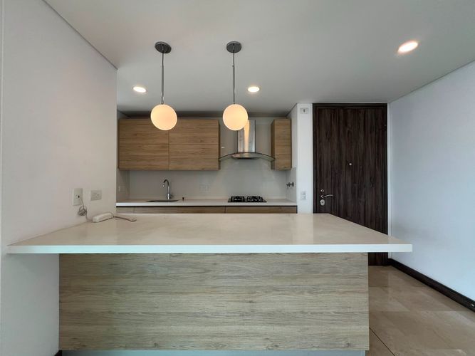 Apartamento de 3 alcobas en arriendo en El Poblado, Medellín, 125 m² · foto 4 de 19