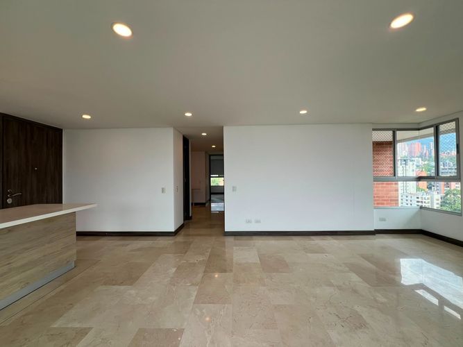 Apartamento de 3 alcobas en arriendo en El Poblado, Medellín, 125 m² · foto 16 de 19