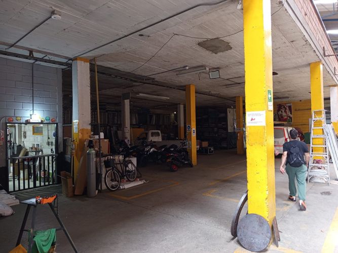 Bodega en venta en Guayabal, Medellín, 2903 m² · foto 3 de 6