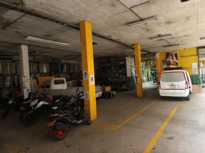 Bodega en venta en Guayabal, Medellín, 2903 m² · foto 6 de 6