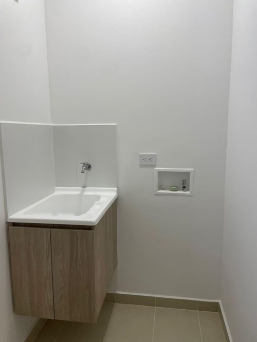 Apartamento de 1 alcoba en venta en El Poblado, Medellín, 73 m² · foto 3 de 13