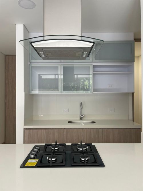 Apartamento de 1 alcoba en venta en El Poblado, Medellín, 73 m² · foto 7 de 13
