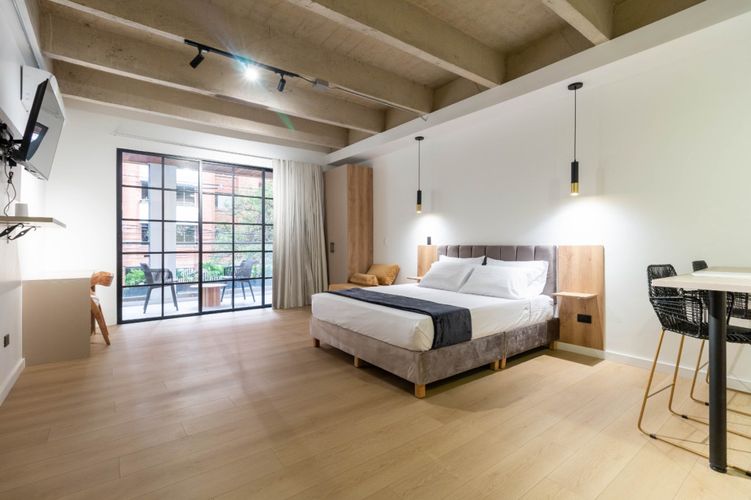 Edificio en venta en Laureles, Medellín, 1200 m² · foto 9 de 24