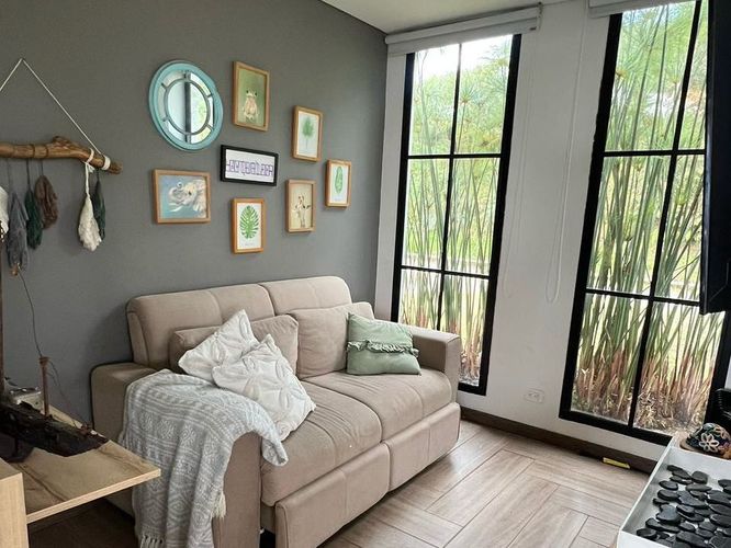 Casa de 4 alcobas en venta en Loma Del Escobero, Envigado, 245 m² · foto 16 de 16