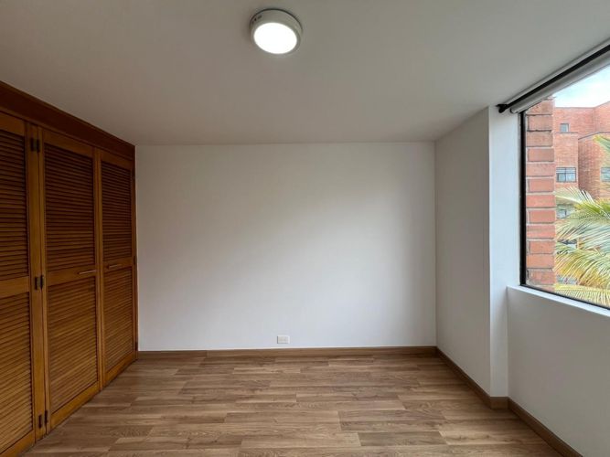 Apartamento de 3 alcobas en arriendo en El Poblado, Medellín, 138 m² · foto 9 de 15