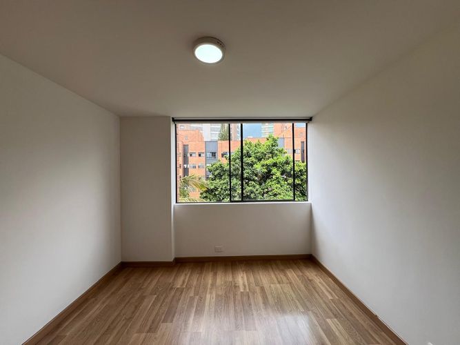 Apartamento de 3 alcobas en arriendo en El Poblado, Medellín, 138 m² · foto 6 de 15