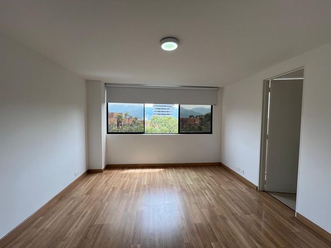 Apartamento de 3 alcobas en arriendo en El Poblado, Medellín, 138 m² · foto 10 de 15