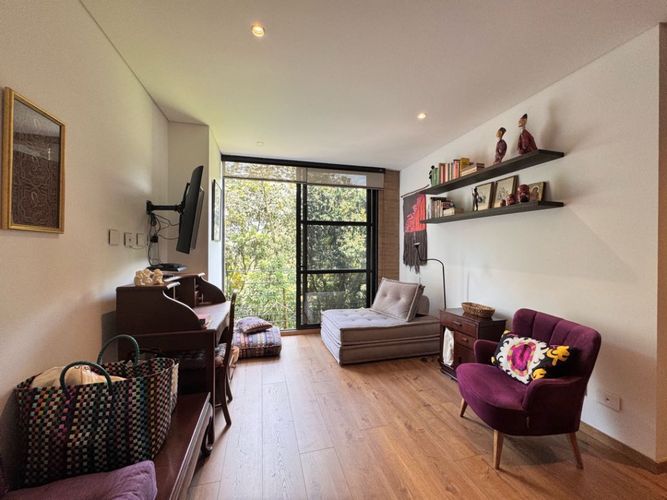 Apartamento de 3 alcobas en venta en Provenza, Medellín, 250 m² · foto 16 de 17