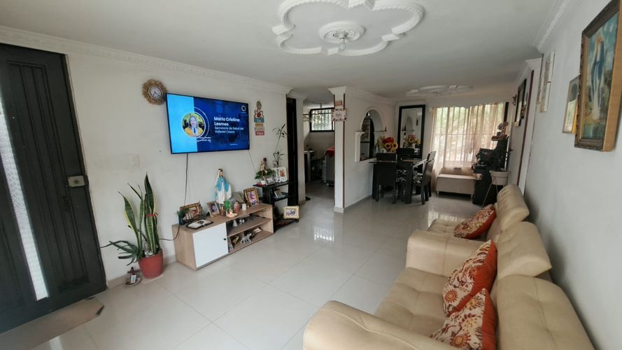 Apartamento de 2 alcobas en venta en Los Alcazares, Cali, 2000 m² · foto 6 de 21