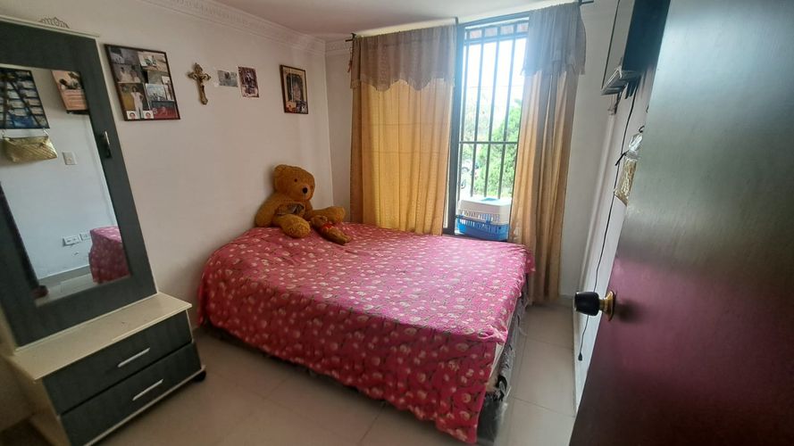 Apartamento de 2 alcobas en venta en Los Alcazares, Cali, 2000 m² · foto 14 de 21