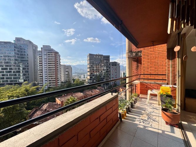 Apartamento de 3 alcobas en venta en El Poblado, Medellín, 144 m² · foto 6 de 15