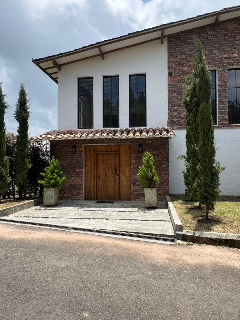 Casa en venta en Loma Del Escobero, Envigado · foto 14 de 20