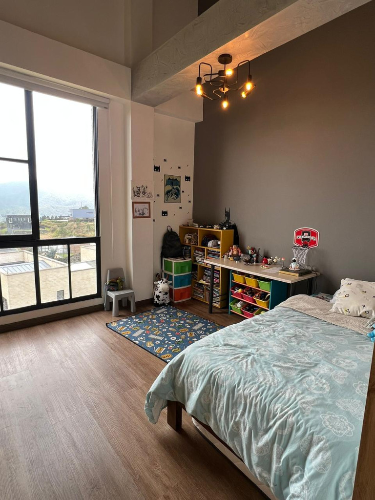 Casa en venta en Loma Del Escobero, Envigado · foto 18 de 20