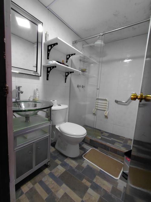 Apartamento de 2 alcobas en arriendo en Cedritos, Bogotá, 87 m² · foto 2 de 16