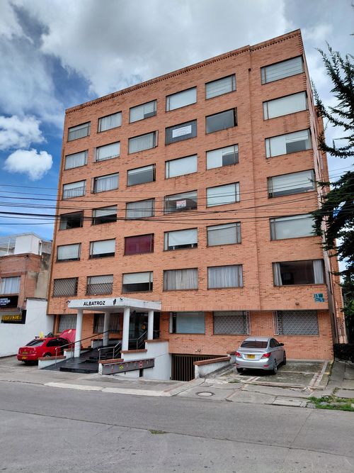Apartamento de 2 alcobas en arriendo en Cedritos, Bogotá, 87 m² · foto 14 de 16
