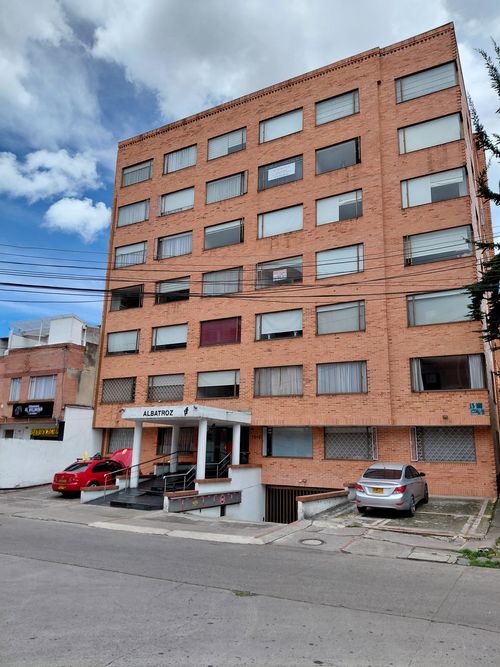 Apartamento de 2 alcobas en arriendo en Cedritos, Bogotá, 87 m² · foto 15 de 16