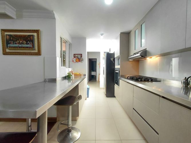 Casa de 4 alcobas en venta en El Poblado, Medellín, 300 m² · foto 5 de 24