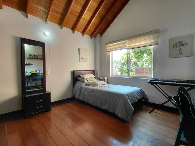 Casa de 4 alcobas en venta en El Poblado, Medellín, 300 m² · foto 9 de 24