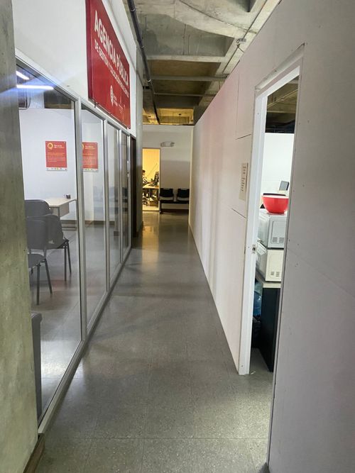Oficina en venta en Mayorca, Sabaneta, 2200 m² · foto 2 de 13