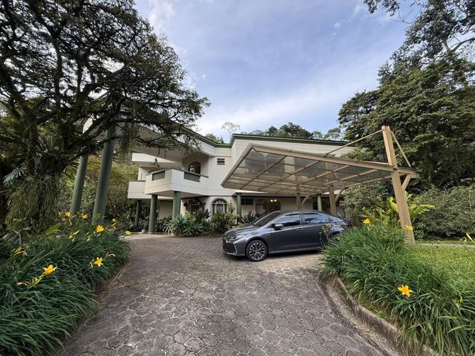 Casa de 4 alcobas en venta en Las Palmas, Medellín, 586 m² · foto 3 de 15