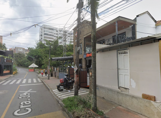 Local en venta en Provenza, Medellín, 782 m² · foto 2 de 11
