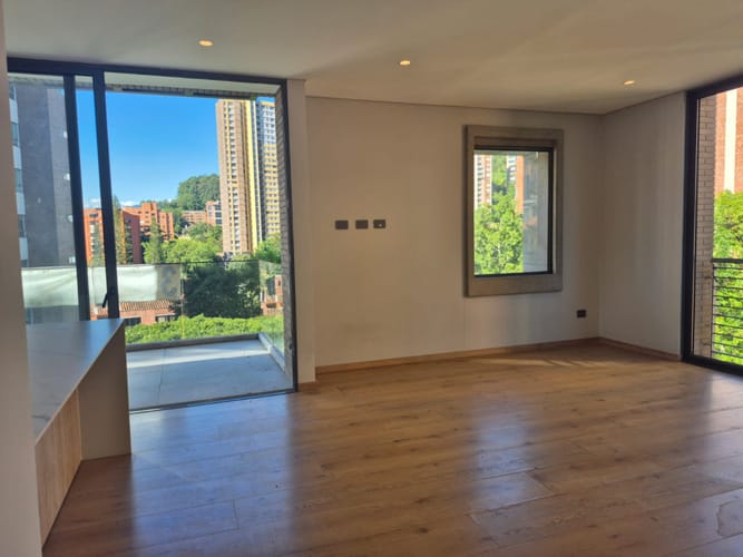 Apartamento de 3 alcobas en venta en Castropol, Medellín, 224 m² · foto 5 de 19