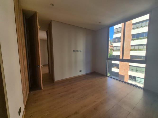 Apartamento de 3 alcobas en venta en Castropol, Medellín, 224 m² · foto 13 de 19