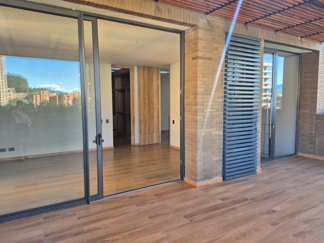 Apartamento de 3 alcobas en venta en Castropol, Medellín, 224 m² · foto 16 de 19