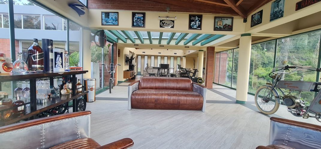 Casa de 5 alcobas en venta en Loma Del Chocho, Envigado, 480 m² · foto 9 de 24