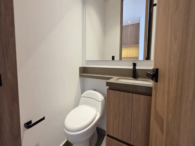 Apartamento en venta en Loma Del Esmeraldal, Envigado · foto 6 de 24