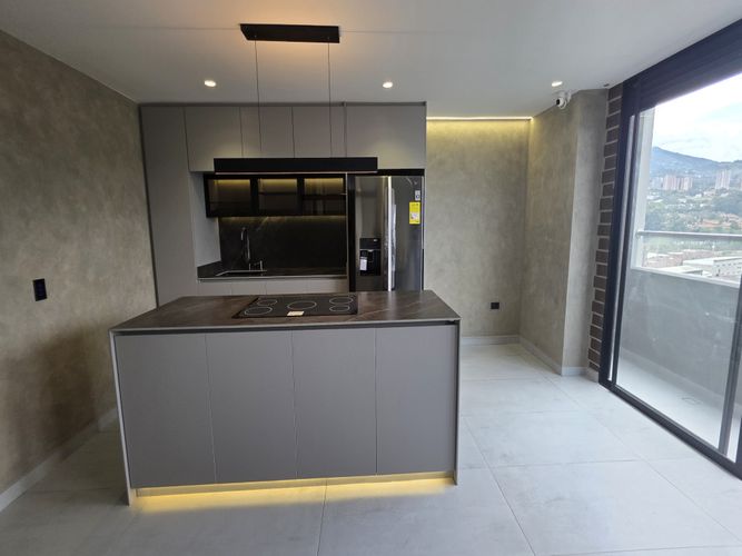 Apartamento de 2 alcobas en venta en Las Lomitas, Sabaneta, 65 m² · foto 4 de 19