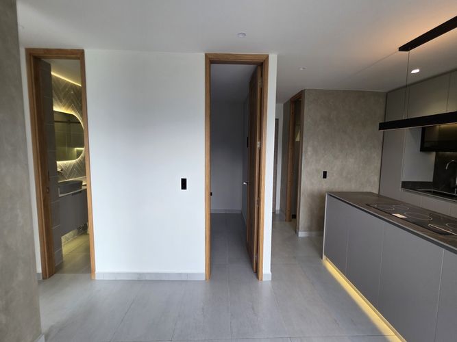 Apartamento de 2 alcobas en venta en Las Lomitas, Sabaneta, 65 m² · foto 8 de 19