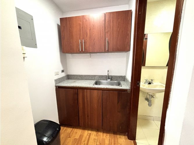 Oficina en arriendo en La Florida, Medellín, 54 m² · foto 4 de 5