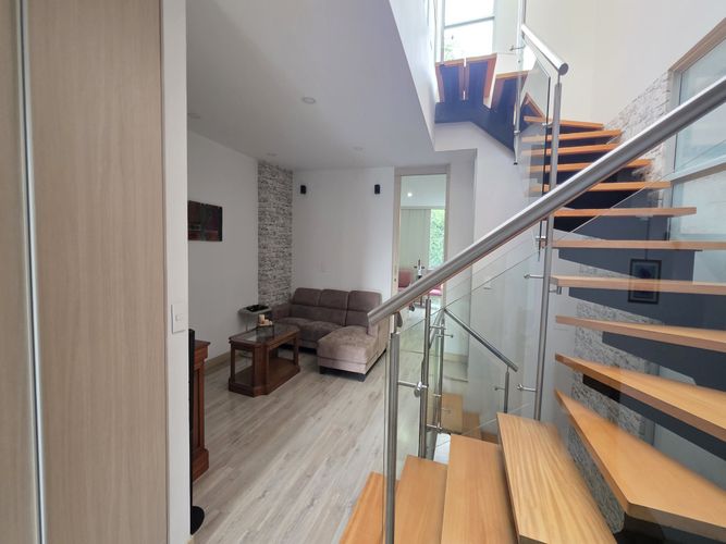 Casa de 3 alcobas en venta en El Esmeraldal, Envigado, 328 m² · foto 10 de 24