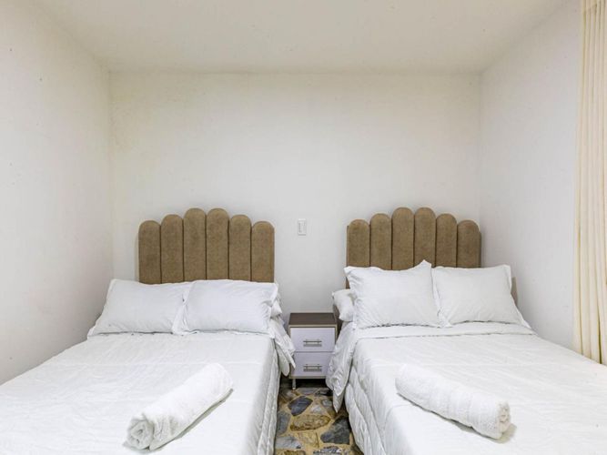 Casa de 5 alcobas en venta en Estadio, Medellín, 197 m² · foto 10 de 24