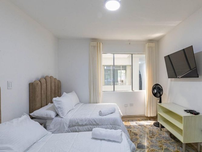 Casa de 5 alcobas en venta en Estadio, Medellín, 197 m² · foto 17 de 24