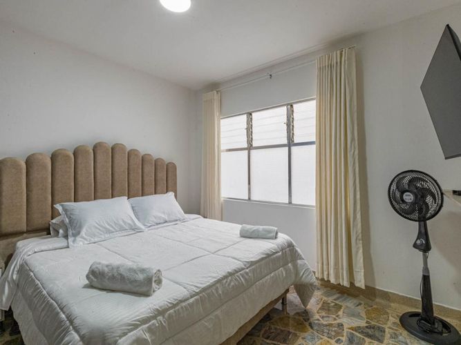 Casa de 5 alcobas en venta en Estadio, Medellín, 197 m² · foto 18 de 24
