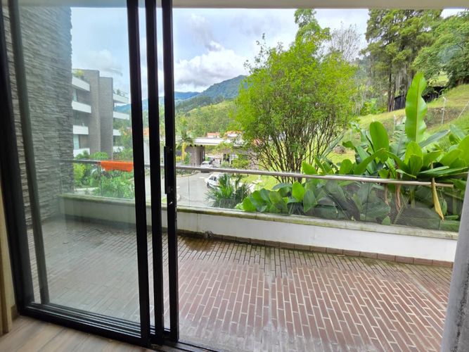 Apartamento de 3 alcobas en venta en Loma Del Escobero, Envigado, 163 m² · foto 8 de 20