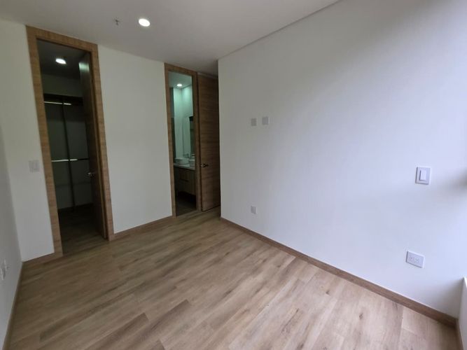 Apartamento de 3 alcobas en venta en Loma Del Escobero, Envigado, 163 m² · foto 15 de 20