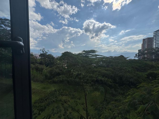 Apartamento de 1 alcoba en venta en Altos Del Poblado, Medellín, 87 m² · foto 19 de 20