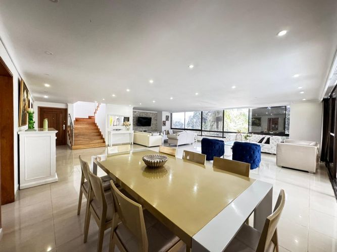 Casa de 4 alcobas en venta en Los Balsos, Medellín, 476 m² · foto 4 de 24