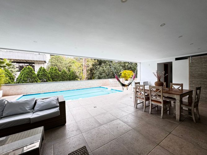 Casa de 4 alcobas en venta en Los Balsos, Medellín, 476 m² · foto 10 de 24