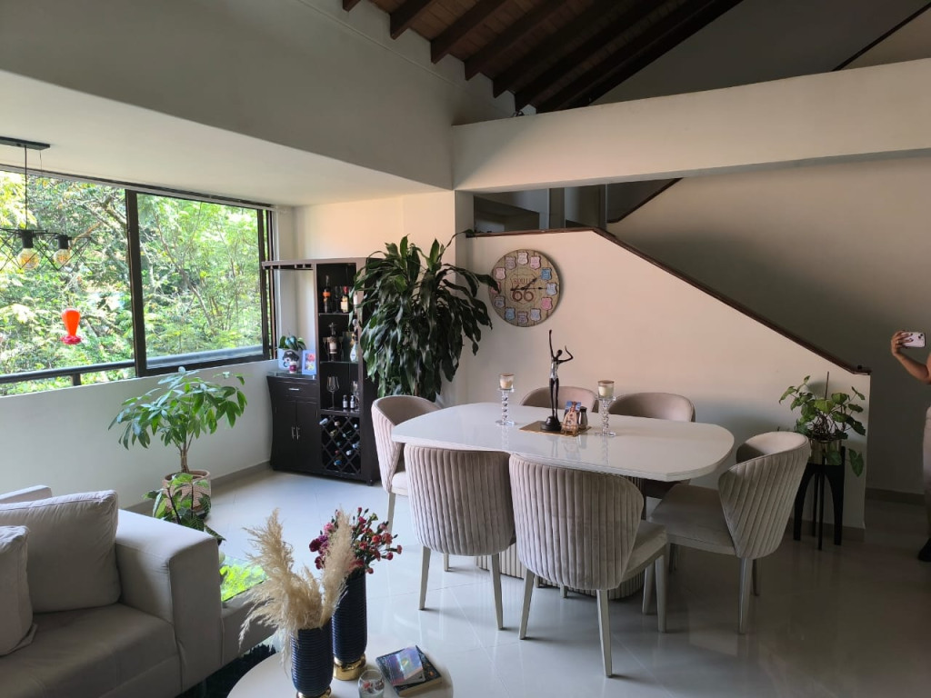 Apartamento en venta en El Portal, Envigado · foto 3 de 22