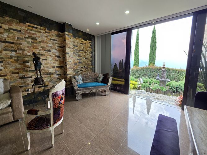 Casa de 3 alcobas en venta en Los Balsos, Medellín, 450 m² · foto 2 de 21